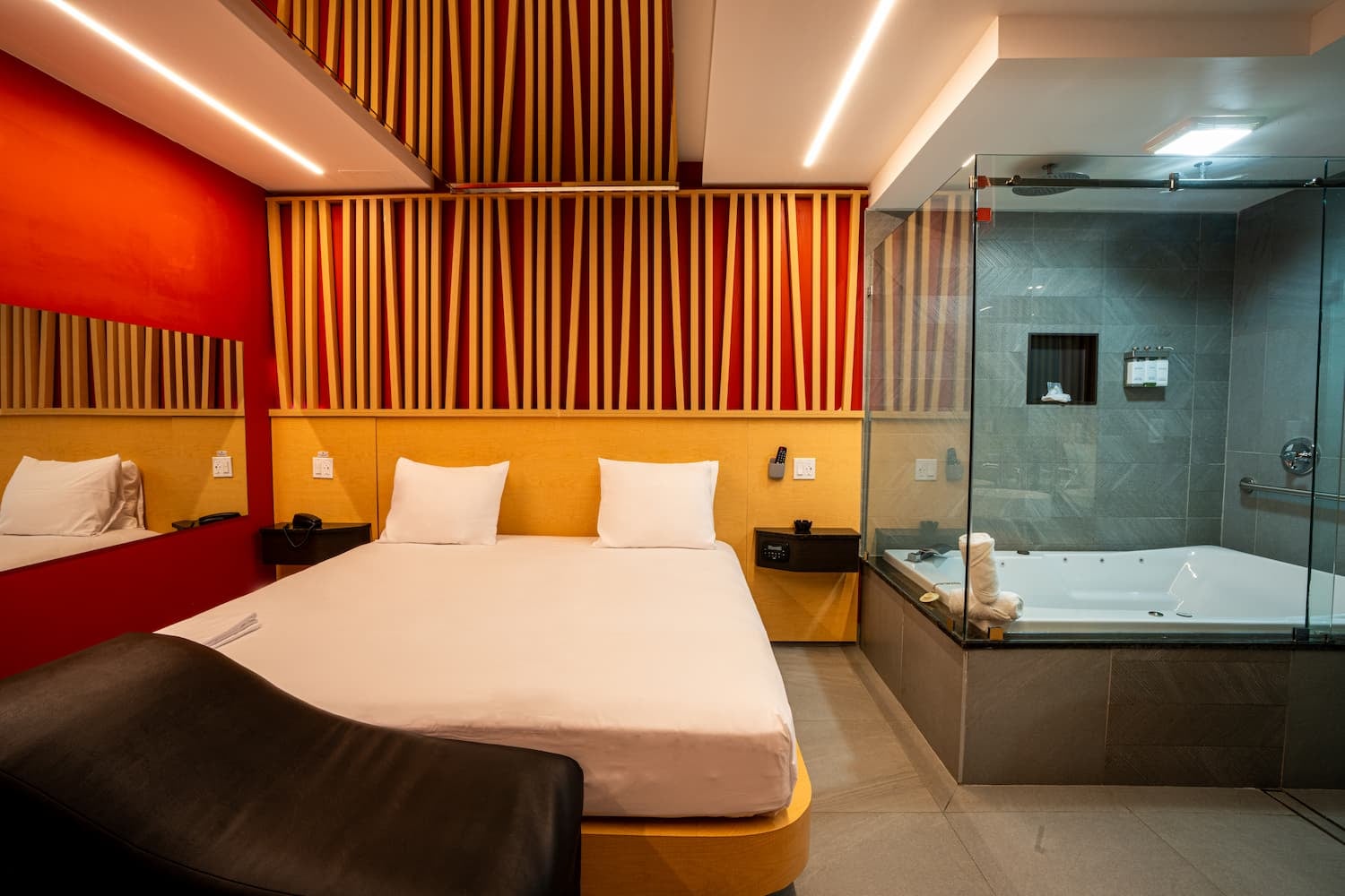 Yes Motel - Suite view 4